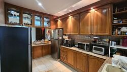 Mayflower Gardens (D20), Terrace #564994371